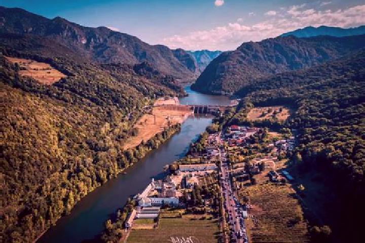 3 Pinatas slot
