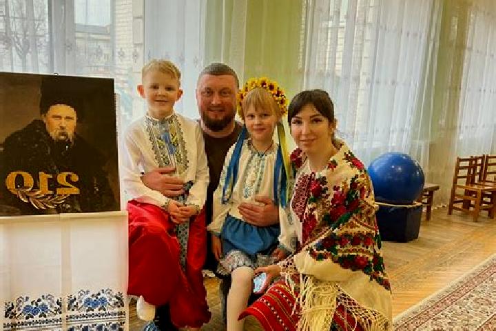 Pick a Briefcase online slot